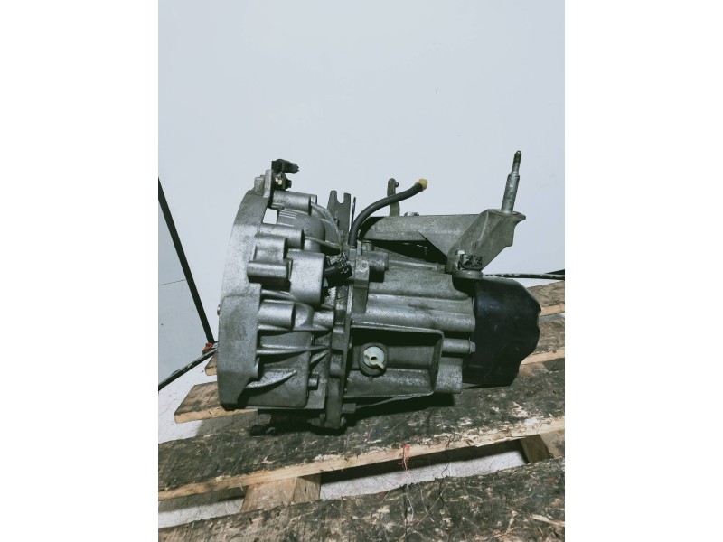 Recambio de caja cambios para renault megane ii berlina 3p luxe privilege referencia OEM IAM JH3105 S066313 