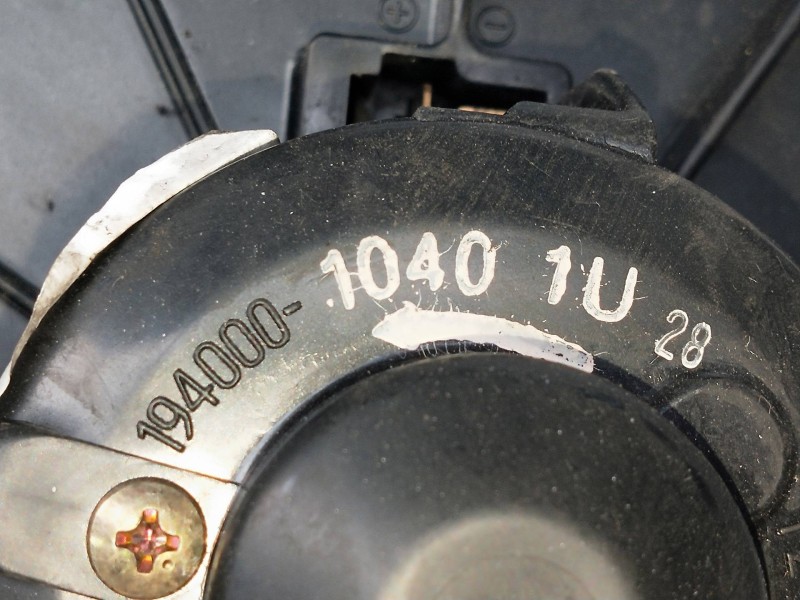 Recambio de motor calefaccion para mitsubishi galant berlina (ea0) 2400 gls referencia OEM IAM 19400010401U28  