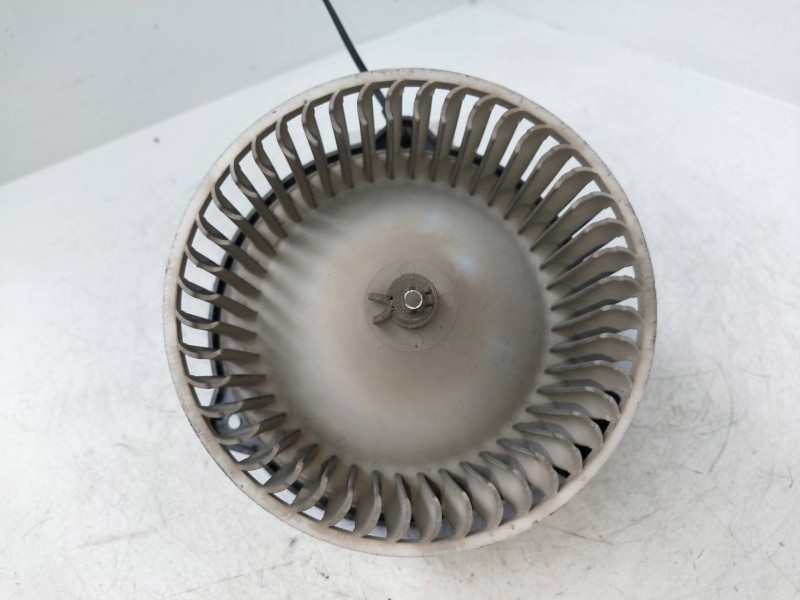 Recambio de motor calefaccion para mitsubishi l 200 (k6/7) referencia OEM IAM 19400004924D2  