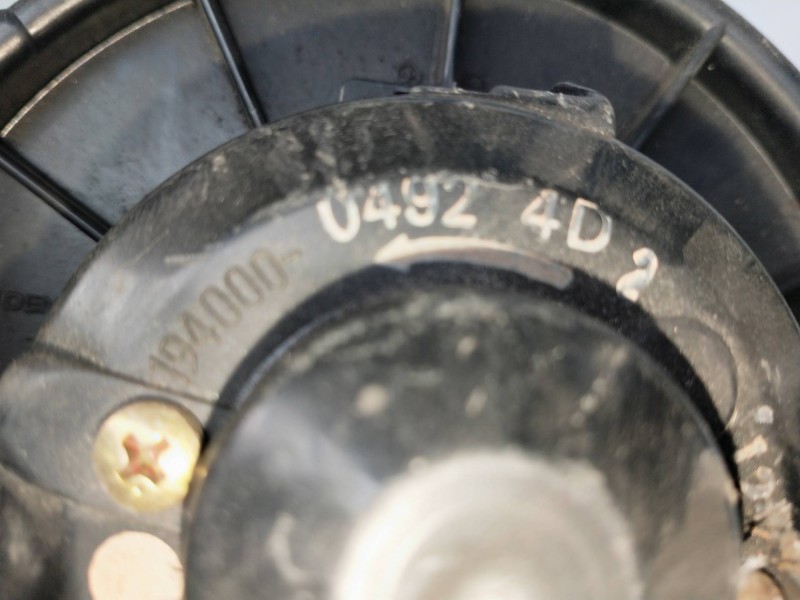 Recambio de motor calefaccion para mitsubishi l 200 (k6/7) referencia OEM IAM 19400004924D2  