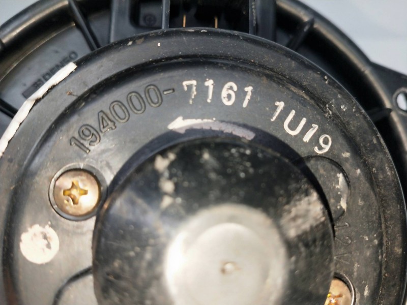 Recambio de motor calefaccion para mitsubishi montero sport (k90) 2.5 turbodiesel referencia OEM IAM 19400071611U19  