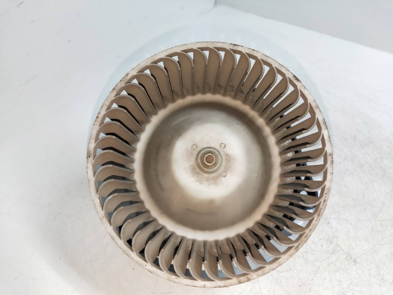 Recambio de motor calefaccion para nissan cabstar e 3.0 d referencia OEM IAM 2722011300  