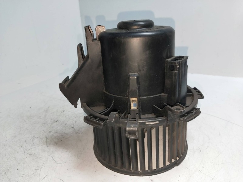 Recambio de motor calefaccion para nissan interstar (x70) referencia OEM IAM H6868  