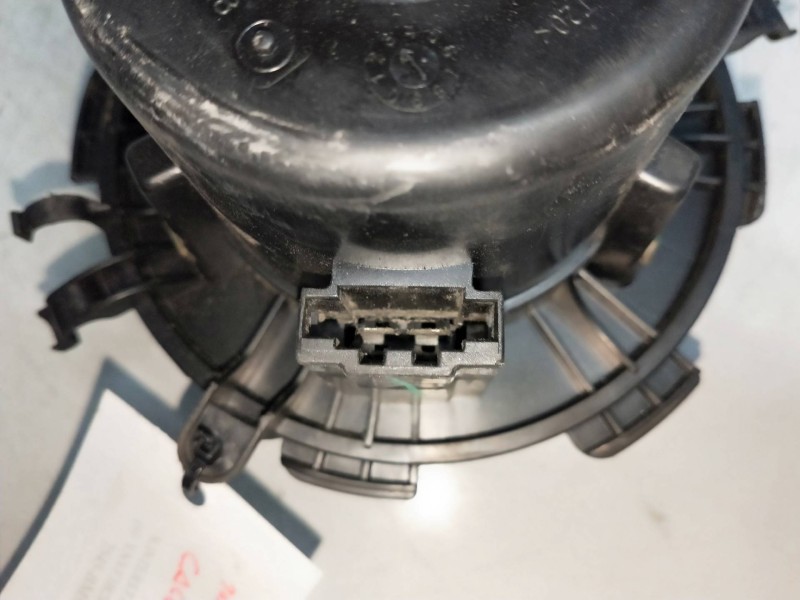 Recambio de motor calefaccion para nissan interstar mod. 04 (x70) 2.5 dci diesel cat referencia OEM IAM H6868  