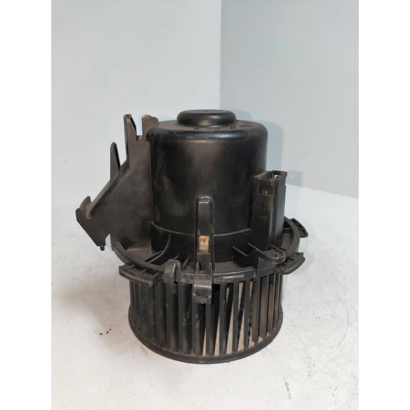 Recambio de motor calefaccion para nissan interstar mod. 04 (x70) 2.5 dci diesel cat referencia OEM IAM A9297  