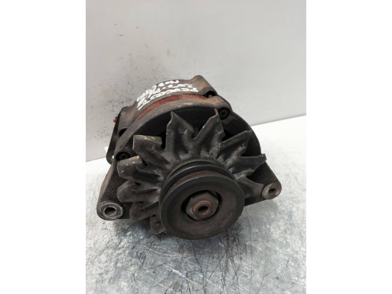 Recambio de alternador para peugeot 309 1.4 referencia OEM IAM 0120489393 BOSCH 14 G