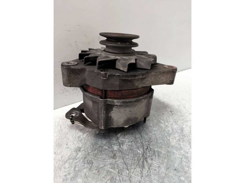 Recambio de alternador para peugeot 309 1.4 referencia OEM IAM 0120489393 BOSCH 14 G