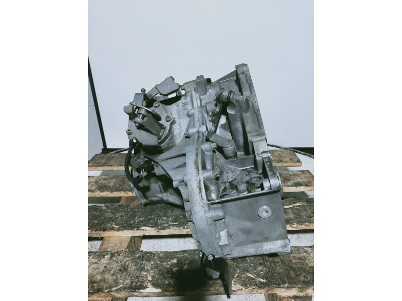 Recambio de caja cambios para opel vectra c berlina comfort referencia OEM IAM F23 G0202330557 