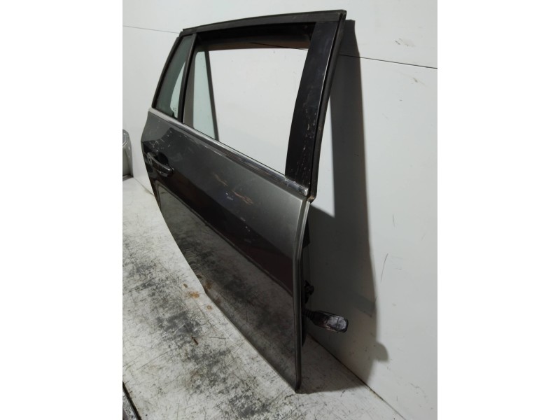 Recambio de puerta trasera derecha para opel insignia sports tourer selective referencia OEM IAM 22805993  5P