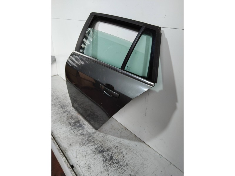 Recambio de puerta trasera izquierda para opel insignia sports tourer selective referencia OEM IAM 22805992  5P