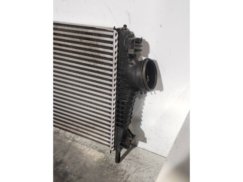 Recambio de intercooler para opel insignia sports tourer selective referencia OEM IAM 13241751 P1831002 13241751