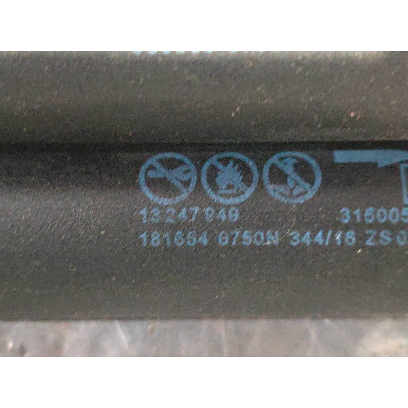 Recambio de amortiguadores maletero / porton para opel insignia sports tourer selective referencia OEM IAM 13441810 13247949 