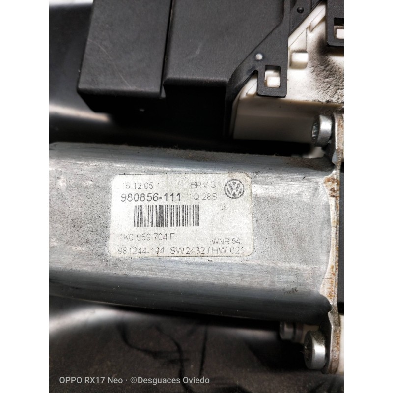 Recambio de elevalunas trasero derecho para volkswagen passat berlina (3c2) 2.0 tdi referencia OEM IAM 1K0959704F 980856111 