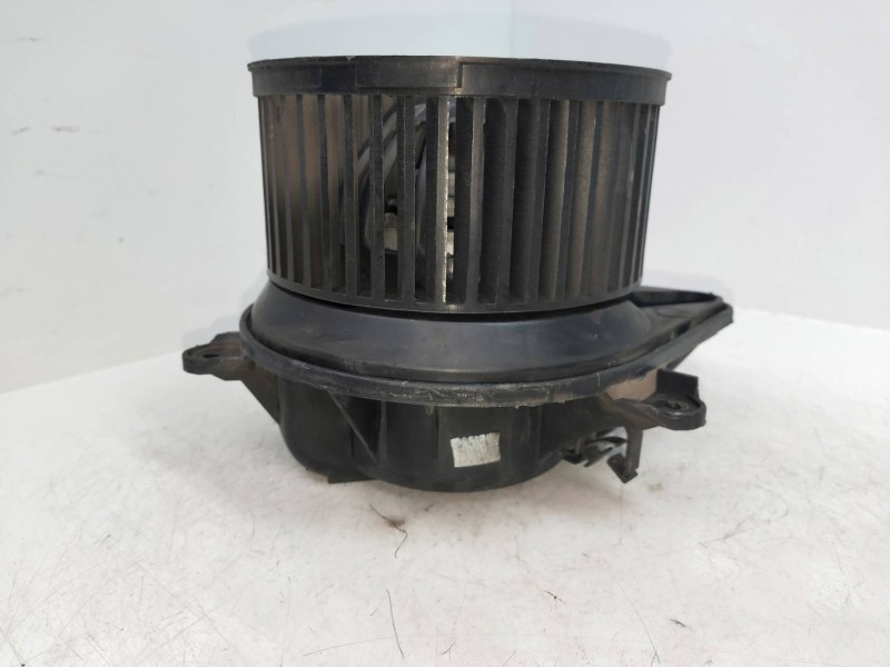 Recambio de motor calefaccion para nissan primastar (x..) referencia OEM IAM    Recambio de motor calefaccion para nissan primastar (x..) referencia OEM IAM