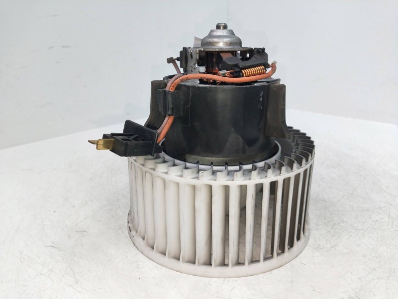 Recambio de motor calefaccion para nissan primera berlina (p12) acenta referencia OEM IAM 6736000401  