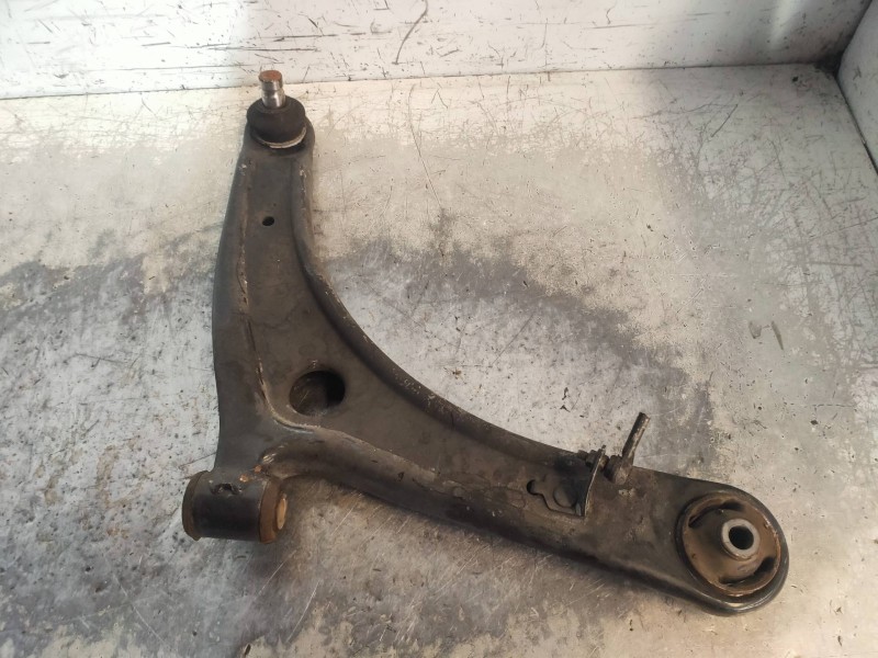 Recambio de brazo suspension inferior delantero derecho para mitsubishi asx (ga0w) 1.8 di-d cat referencia OEM IAM   