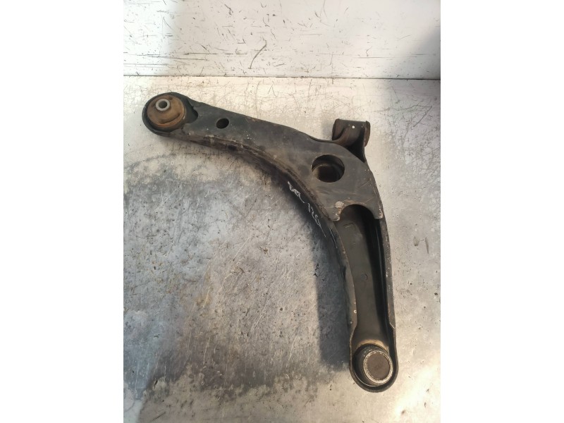 Recambio de brazo suspension inferior delantero izquierdo para mitsubishi asx (ga0w) 1.8 di-d cat referencia OEM IAM   