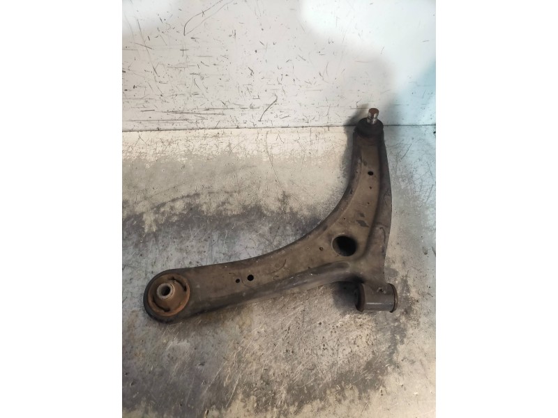 Recambio de brazo suspension inferior delantero izquierdo para mitsubishi asx (ga0w) 1.8 di-d cat referencia OEM IAM   
