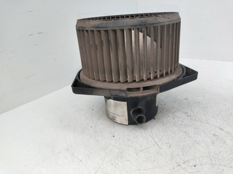 Recambio de motor calefaccion para nissan vanette cargo vanette cargo combi - 8 referencia OEM IAM 4868530350 0130111154  Recambio de motor calefaccion para nissan vanette cargo vanette cargo combi - 8 referencia OEM IAM 4868530350 0130111154