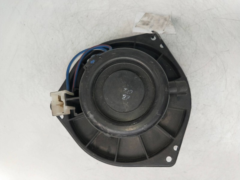 Recambio de motor calefaccion para nissan vanette cargo (hc23) 2.3 diesel referencia OEM IAM 4868530350 0130111164  Recambio de motor calefaccion para nissan vanette cargo (hc23) 2.3 diesel referencia OEM IAM 4868530350 0130111164