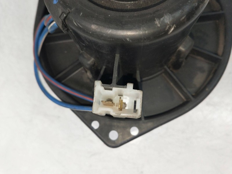 Recambio de motor calefaccion para nissan vanette cargo (hc23) 2.3 diesel referencia OEM IAM 4868530350 0130111164  Recambio de motor calefaccion para nissan vanette cargo (hc23) 2.3 diesel referencia OEM IAM 4868530350 0130111164