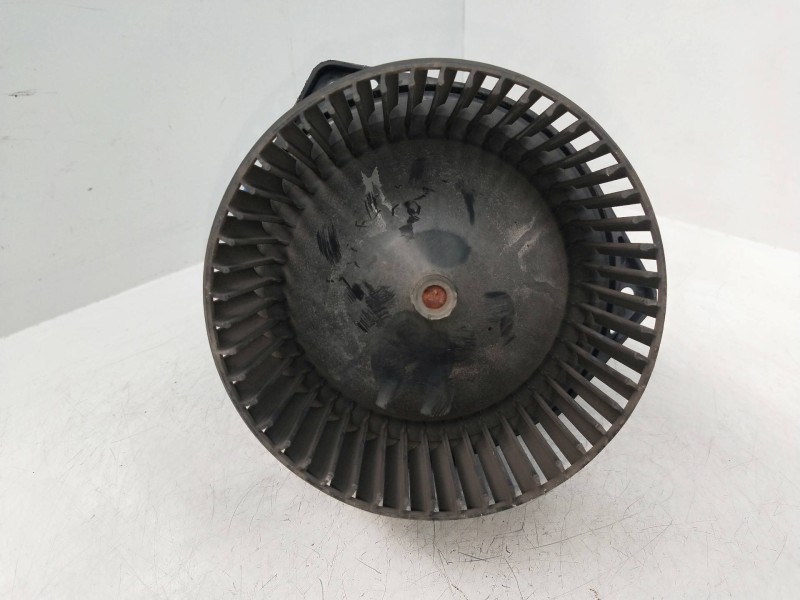 Recambio de motor calefaccion para nissan vanette cargo (hc23) 2.3 diesel referencia OEM IAM 4868530350 0130111164  Recambio de motor calefaccion para nissan vanette cargo (hc23) 2.3 diesel referencia OEM IAM 4868530350 0130111164