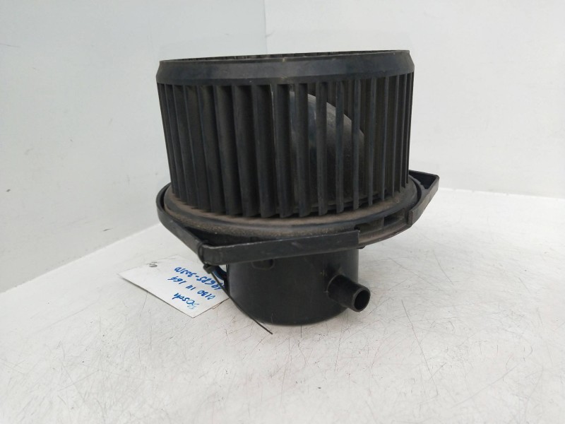 Recambio de motor calefaccion para nissan vanette cargo (hc23) 2.3 diesel referencia OEM IAM 4868530350 0130111164  Recambio de motor calefaccion para nissan vanette cargo (hc23) 2.3 diesel referencia OEM IAM 4868530350 0130111164