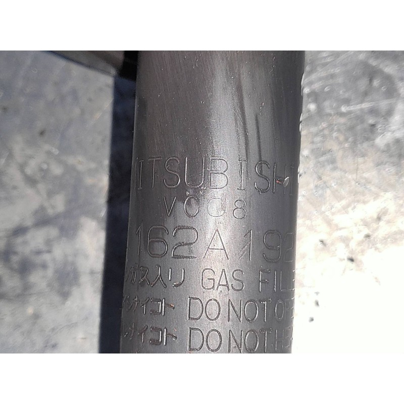 Recambio de amortiguador trasero derecho para mitsubishi asx (ga0w) 1.8 di-d cat referencia OEM IAM 4162A192  