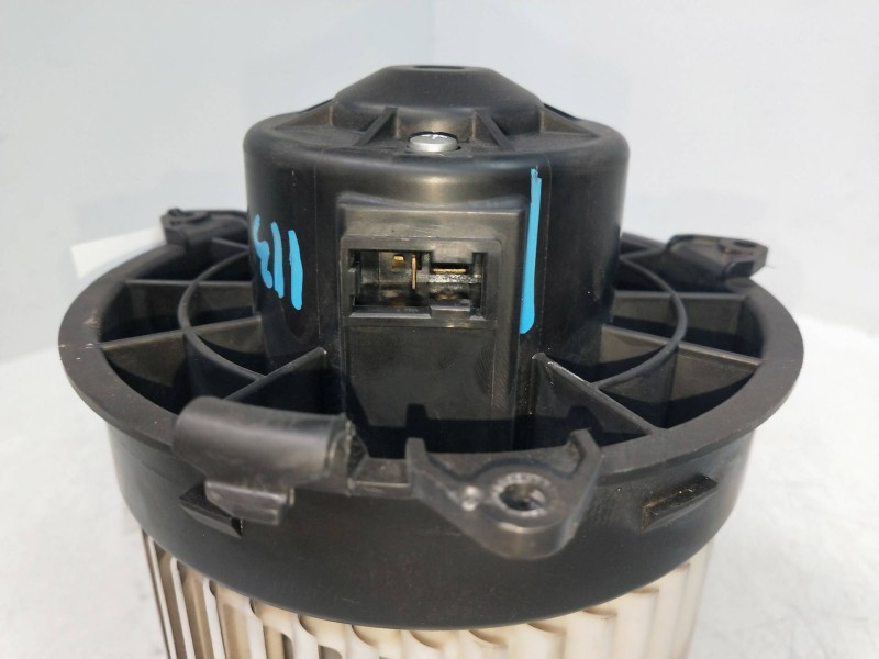 Recambio de motor calefaccion para opel agila b 1.2 cat (k12b / luy) referencia OEM IAM   