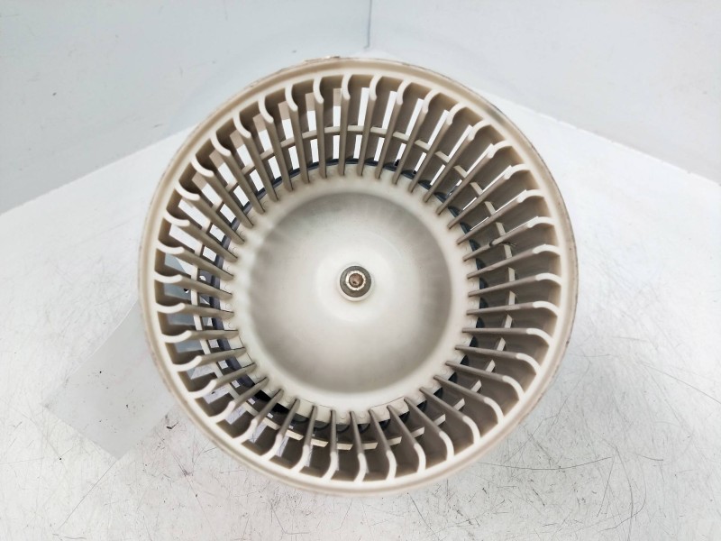 Recambio de motor calefaccion para opel agila b 1.2 cat (k12b / luy) referencia OEM IAM   