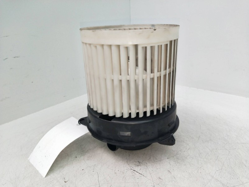 Recambio de motor calefaccion para opel agila b 1.2 cat (k12b / luy) referencia OEM IAM   