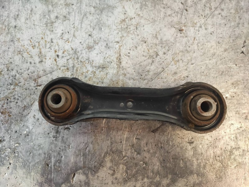 Recambio de brazo suspension superior trasero izquierdo para mitsubishi asx (ga0w) 1.8 di-d cat referencia OEM IAM   