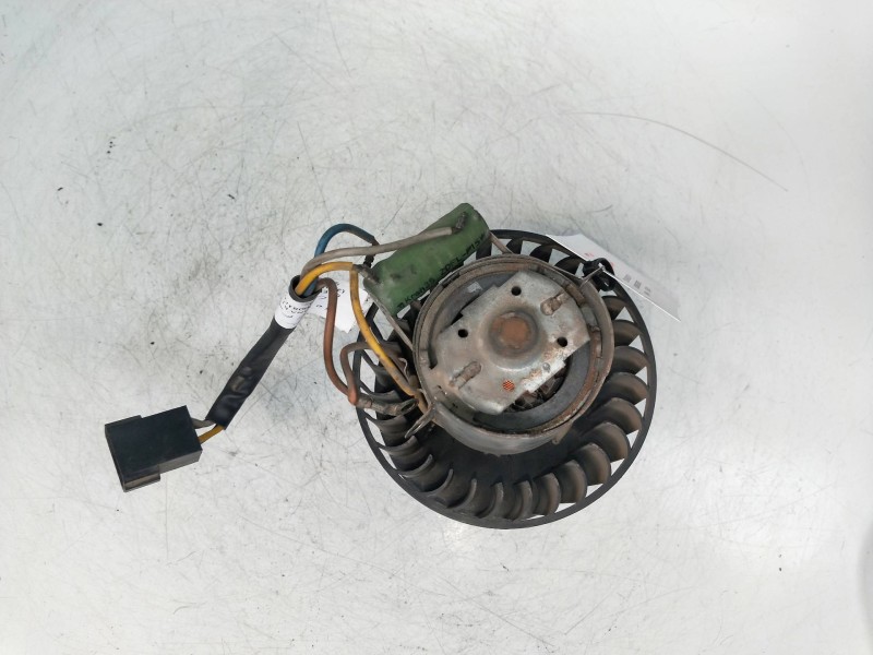 Recambio de motor calefaccion para opel ascona c sr / e referencia OEM IAM 3137020007  