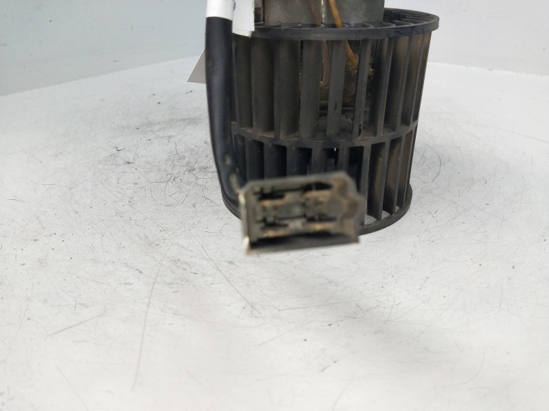 Recambio de motor calefaccion para opel ascona c sr / e referencia OEM IAM 3137020007  