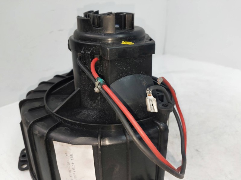 Recambio de motor calefaccion para opel astra gtc 1.6 16v referencia OEM IAM 52421335 0701010663 