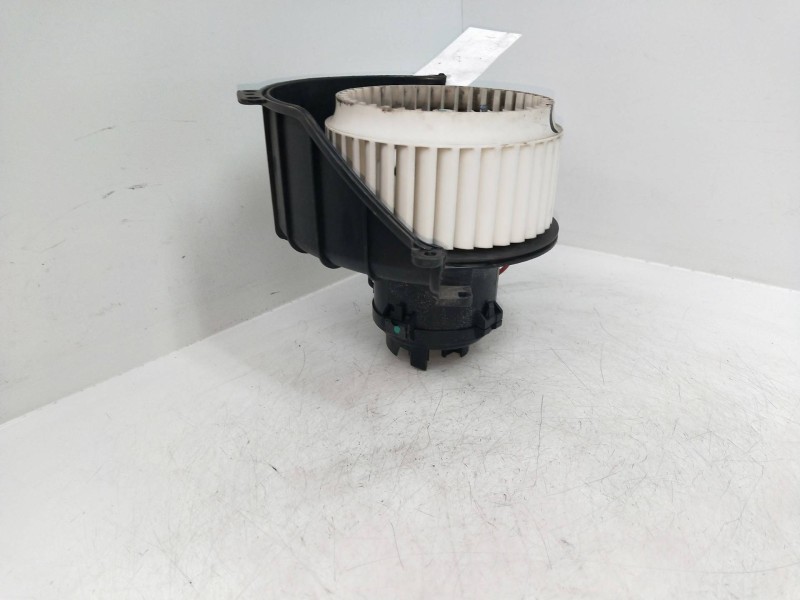 Recambio de motor calefaccion para opel astra gtc 1.6 16v referencia OEM IAM 52421335 0701010663 