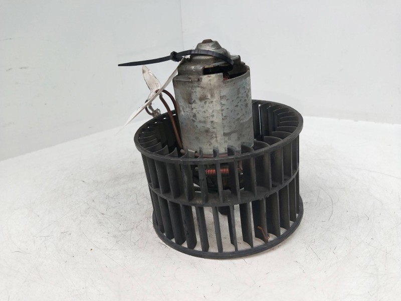 Recambio de motor calefaccion para opel corsa b 1.7 diesel referencia OEM IAM   