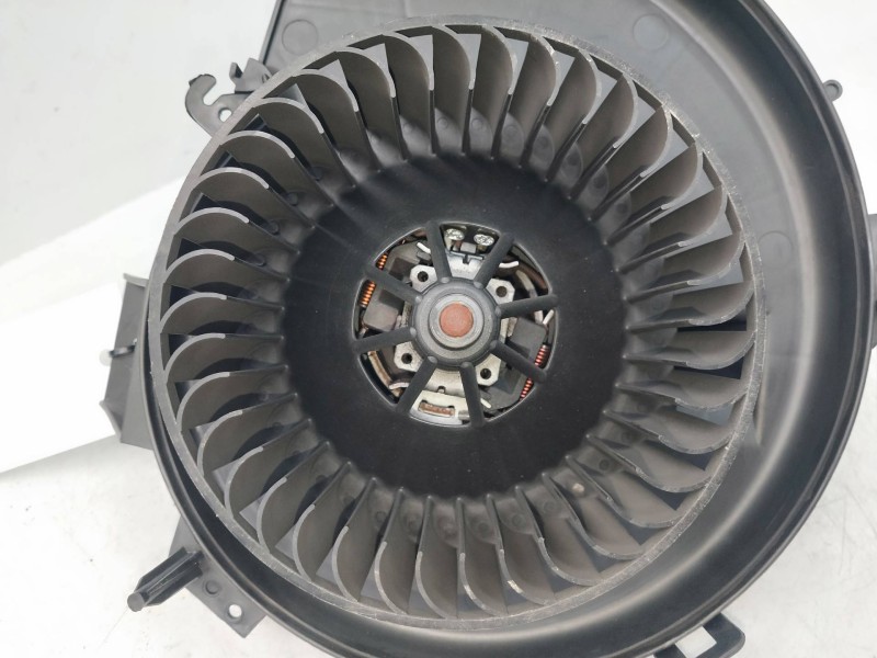 Recambio de motor calefaccion para opel corsa c blue line referencia OEM IAM 006453T  