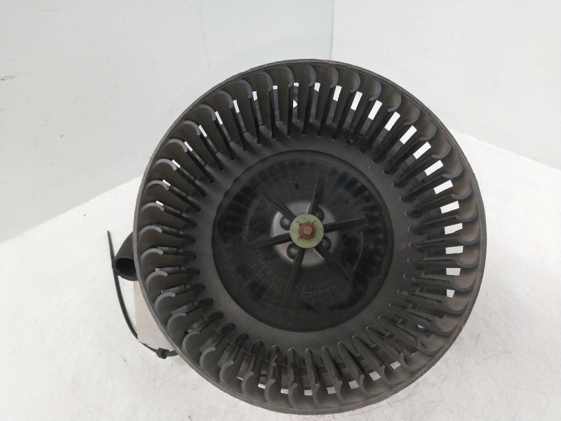 Recambio de motor calefaccion para opel sintra 2.2 16v cat (x 22 xe) referencia OEM IAM 52472567  