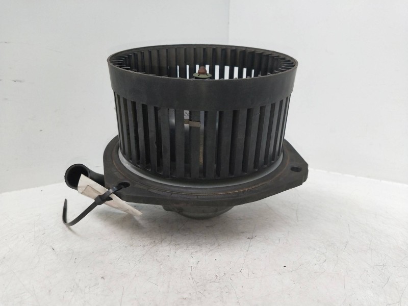 Recambio de motor calefaccion para opel sintra 2.2 16v cat (x 22 xe) referencia OEM IAM 52472567  