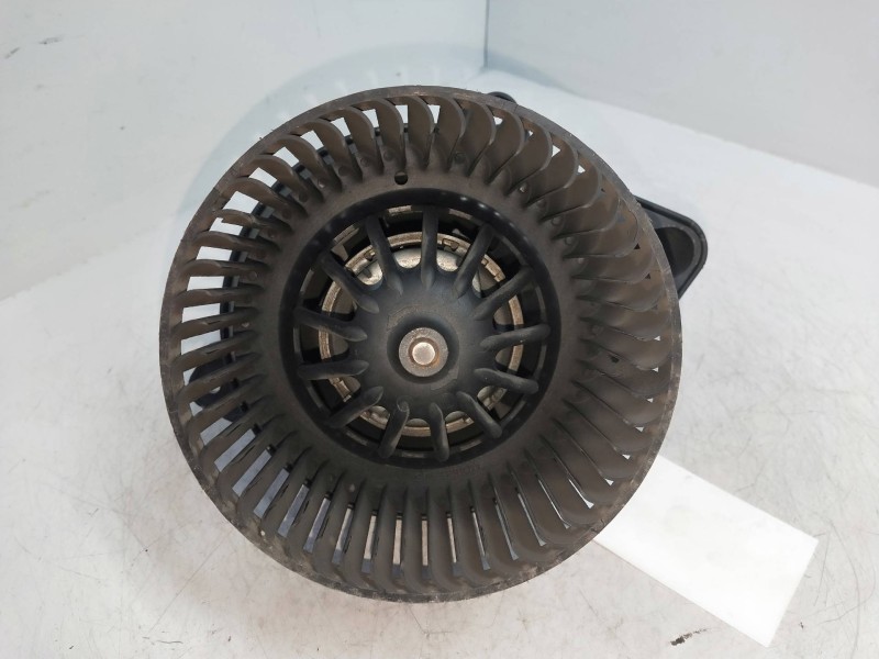 Recambio de motor calefaccion para opel vivaro furgón/combi (07.2006 =>) 2.0 16v cdti referencia OEM IAM   