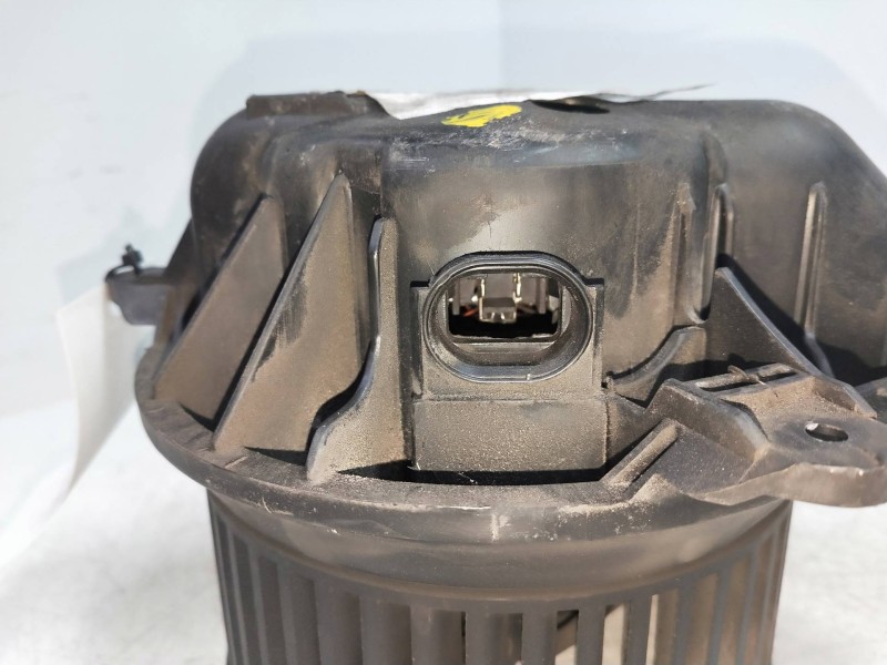 Recambio de motor calefaccion para opel vivaro furgón/combi (07.2006 =>) combi l1h1 2,7t edition referencia OEM IAM   