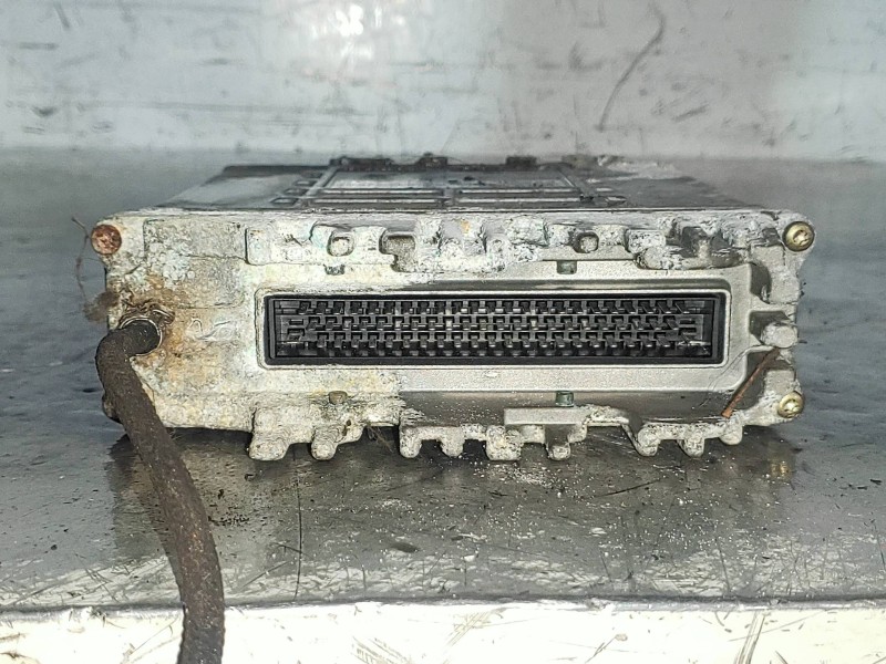 Recambio de centralita motor uce para seat toledo (1l) base referencia OEM IAM 0281001582 028906021EF 