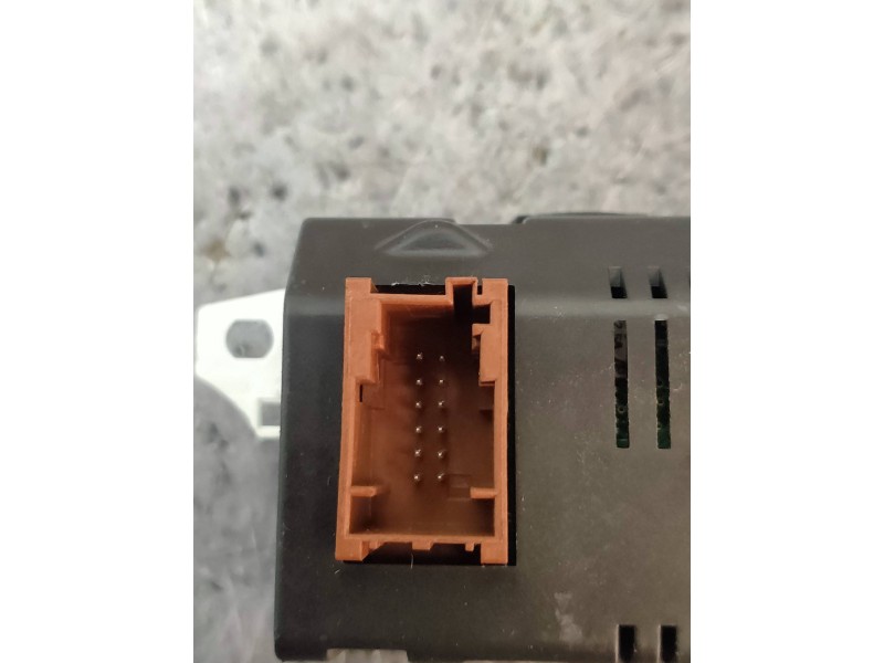 Recambio de pantalla multifuncion para citroen c3 tonic referencia OEM IAM 98037778XT NS13434847 