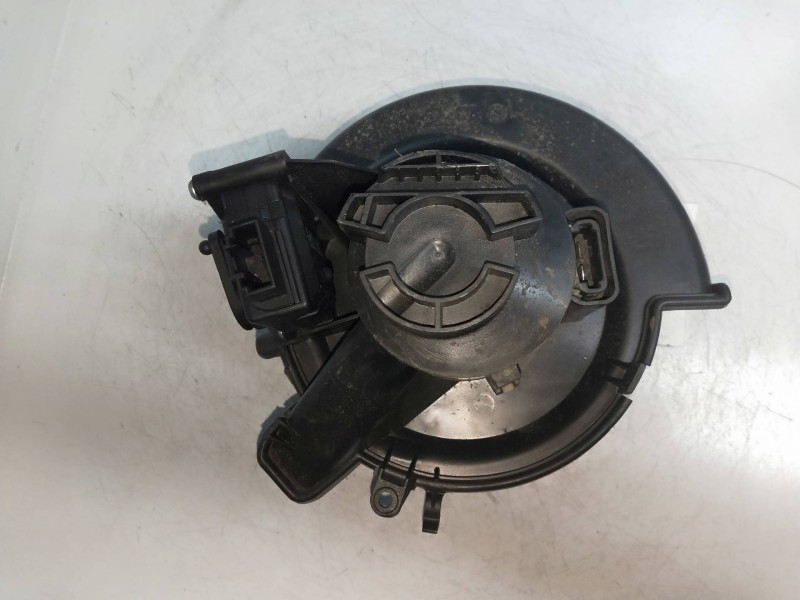 Recambio de motor calefaccion para opel zafira a 2.0 dti referencia OEM IAM 13159913 T600ECCGE03 