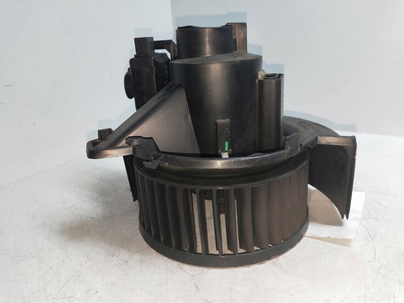 Recambio de motor calefaccion para opel zafira a 2.0 dti referencia OEM IAM 13159913 T600ECCGE03 