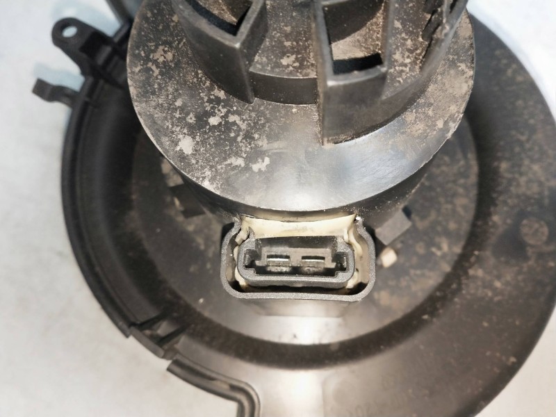 Recambio de motor calefaccion para opel zafira a 2.0 dti referencia OEM IAM 13159913 T600ECCGE03 