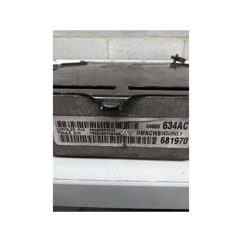Recambio de centralita motor uce para chrysler stratus berlina (ja) 2.0 16v cat referencia OEM IAM P04606634AC HMNCWB 681970