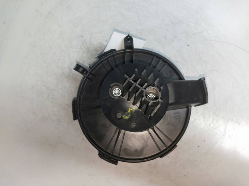 Recambio de motor calefaccion para opel zafira b 1.9 cdti referencia OEM IAM D8087  