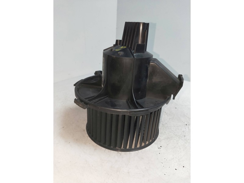 Recambio de motor calefaccion para opel zafira b 1.9 cdti referencia OEM IAM D8087  